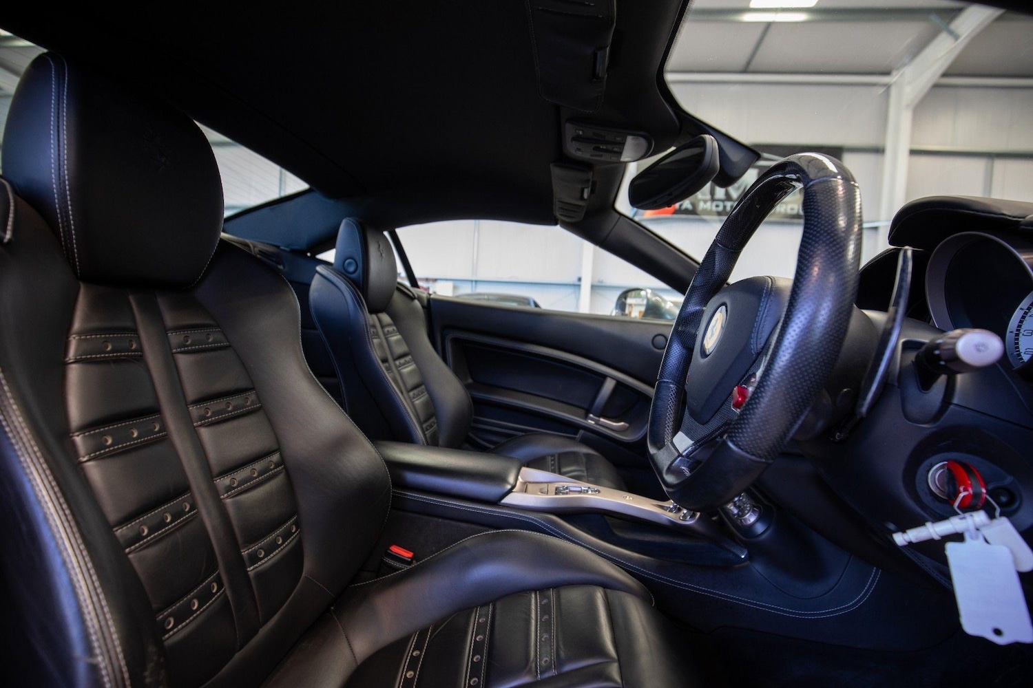 Used Ferrari California 2011 for sale - 76839353: Photo 15