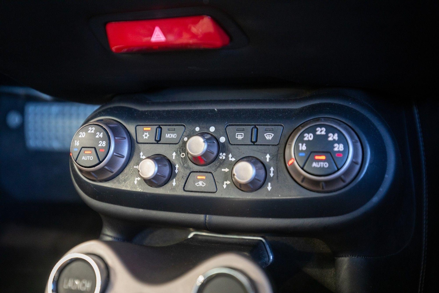 Used Ferrari California 2011 for sale - 76839353: Photo 27