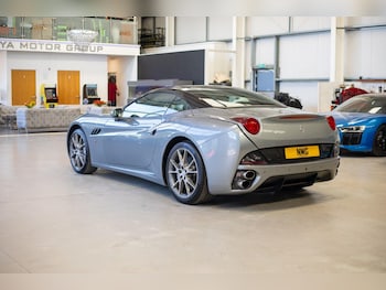 Used Ferrari California 2011 for sale - 76839353: Photo