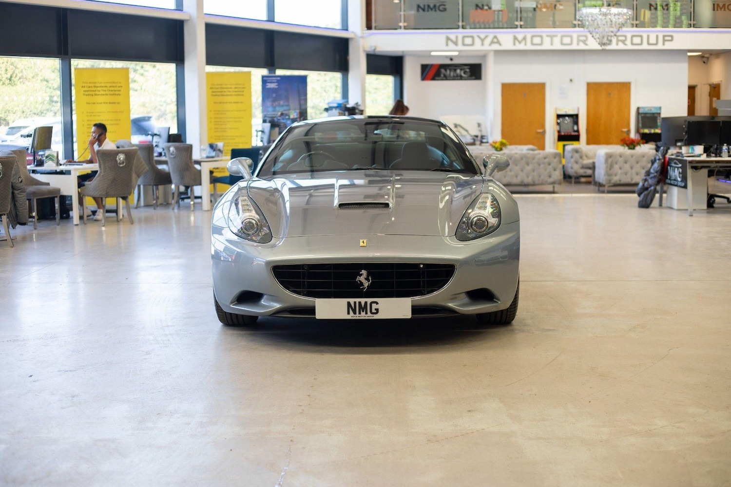 Used Ferrari California 2011 for sale - 76839353: Photo 9