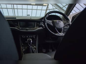 Used Vauxhall Astra 2017 for sale - 79690727: Photo