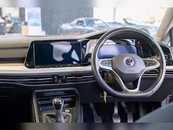 Used Volkswagen Golf 2021 for sale - 79708196: Photo