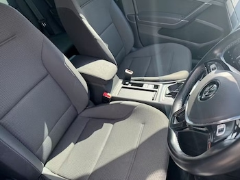 Used Volkswagen Golf 2020 for sale - 78372385: Photo