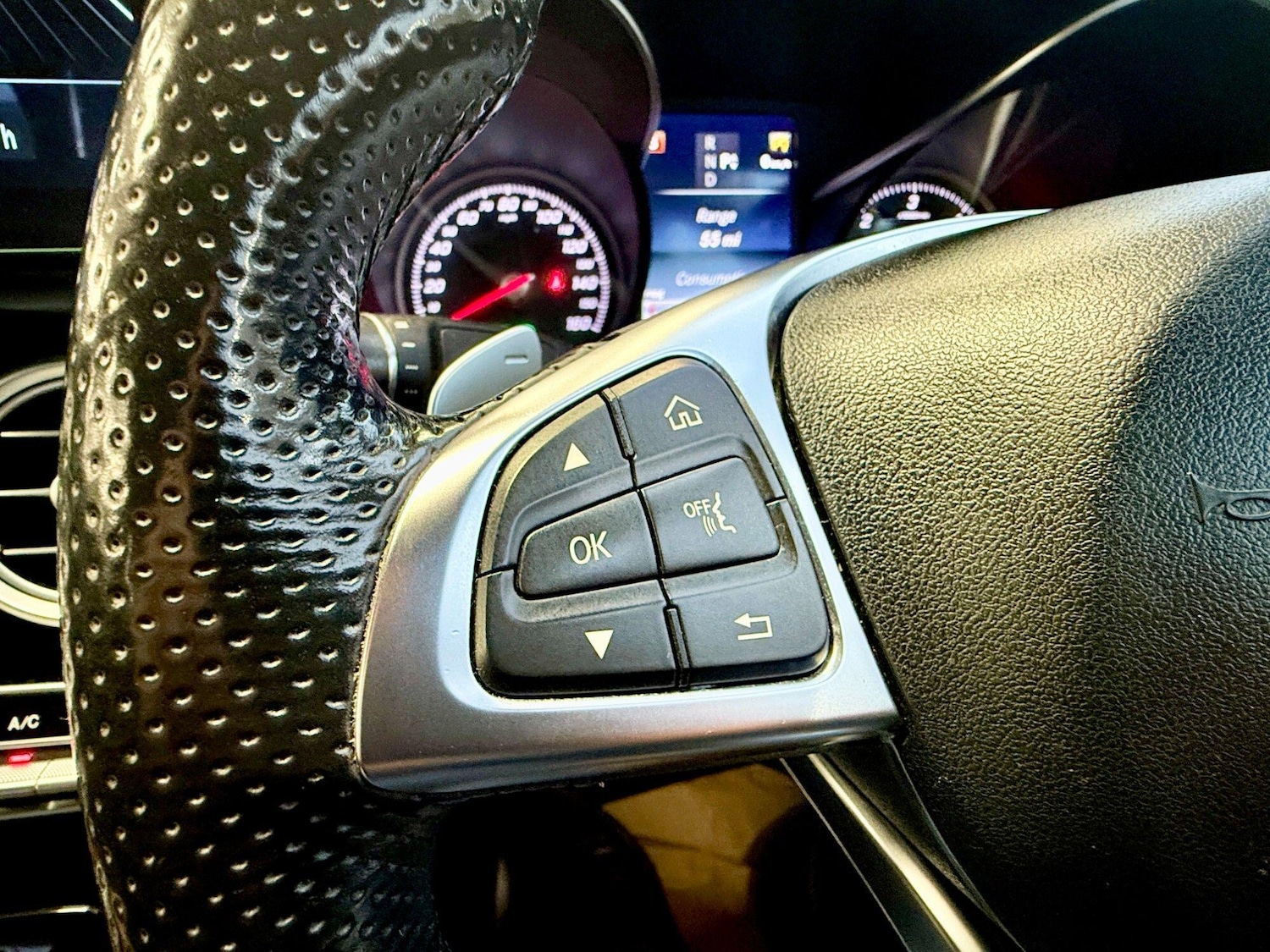 Used Mercedes-Benz C Class 2015 for sale - 76839301: Photo 22