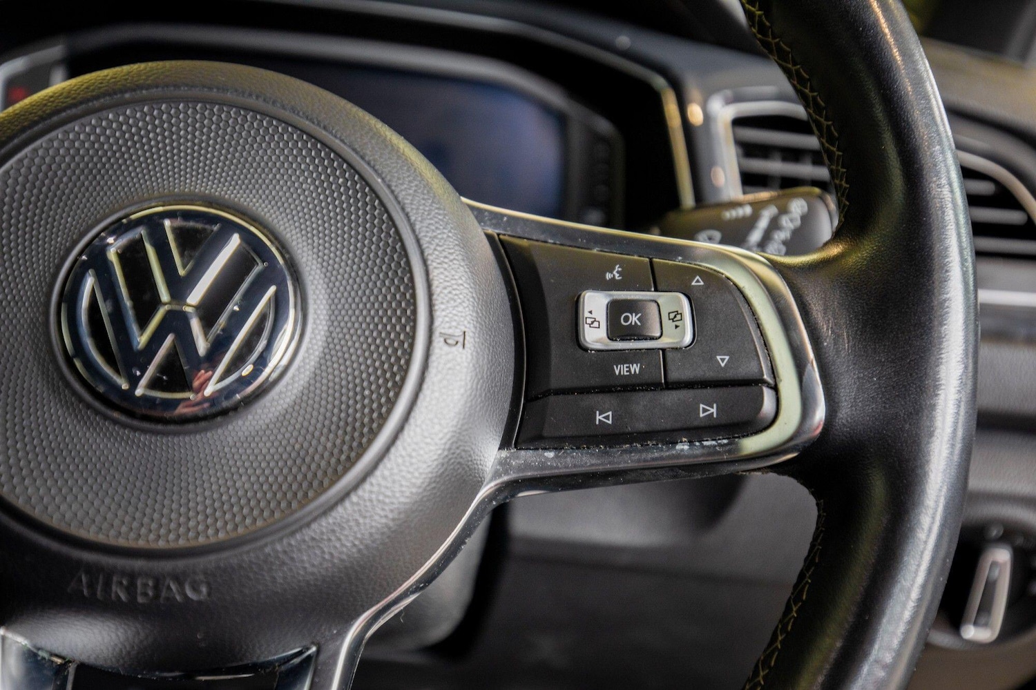 Used Volkswagen T-Roc 2019 for sale - 76839656: Photo 18