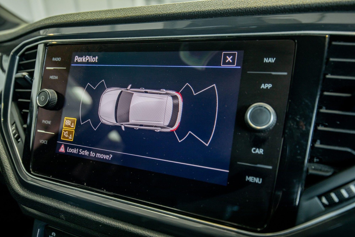 Used Volkswagen T-Roc 2019 for sale - 76839656: Photo 25