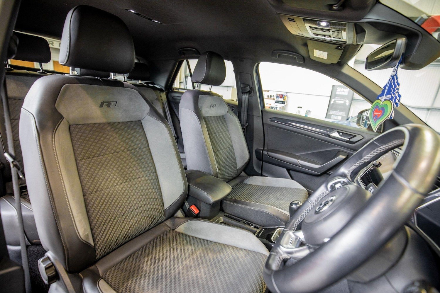 Used Volkswagen T-Roc 2019 for sale - 76839656: Photo 3