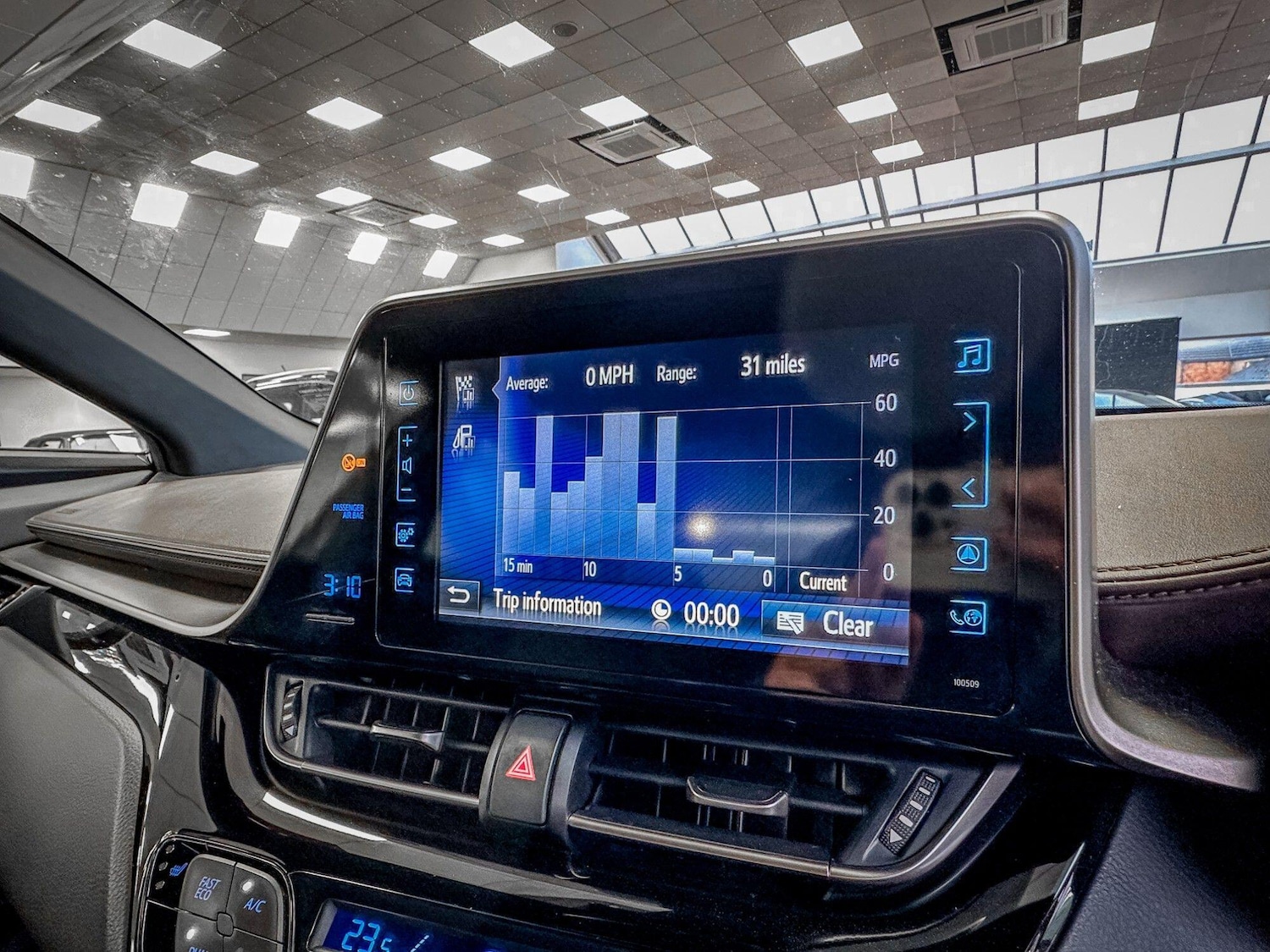 Used Toyota C-HR 2018 for sale - 77658092: Photo 27