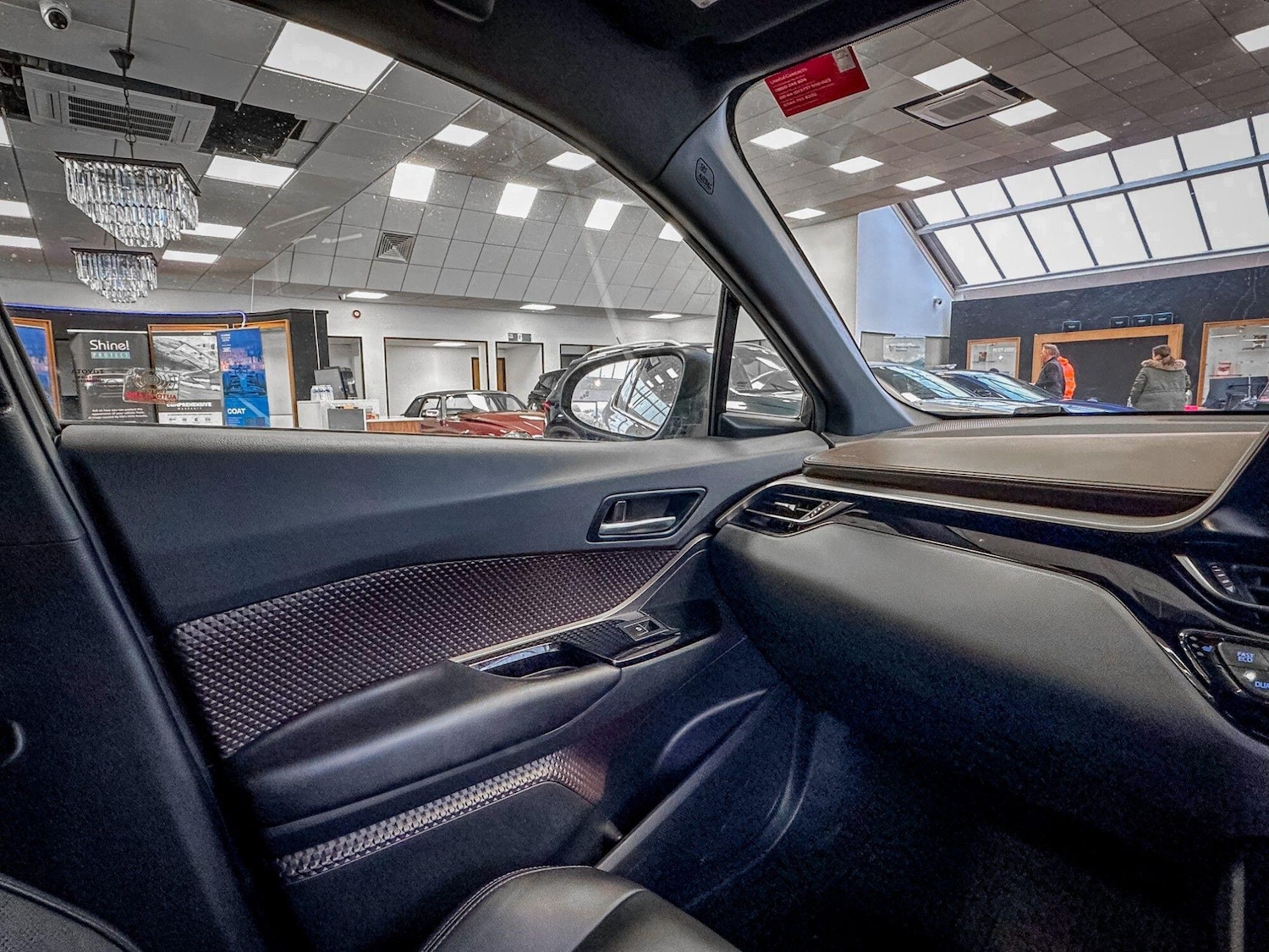 Used Toyota C-HR 2018 for sale - 77658092: Photo 31