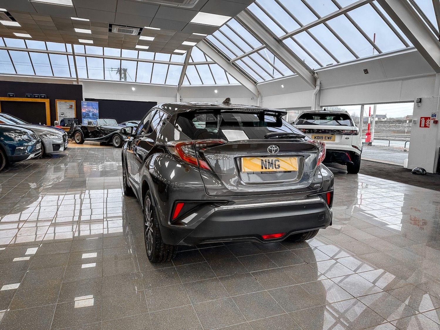 Used Toyota C-HR 2018 for sale - 77658092: Photo 36