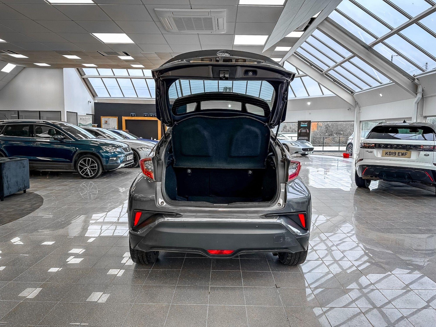 Used Toyota C-HR 2018 for sale - 77658092: Photo 38