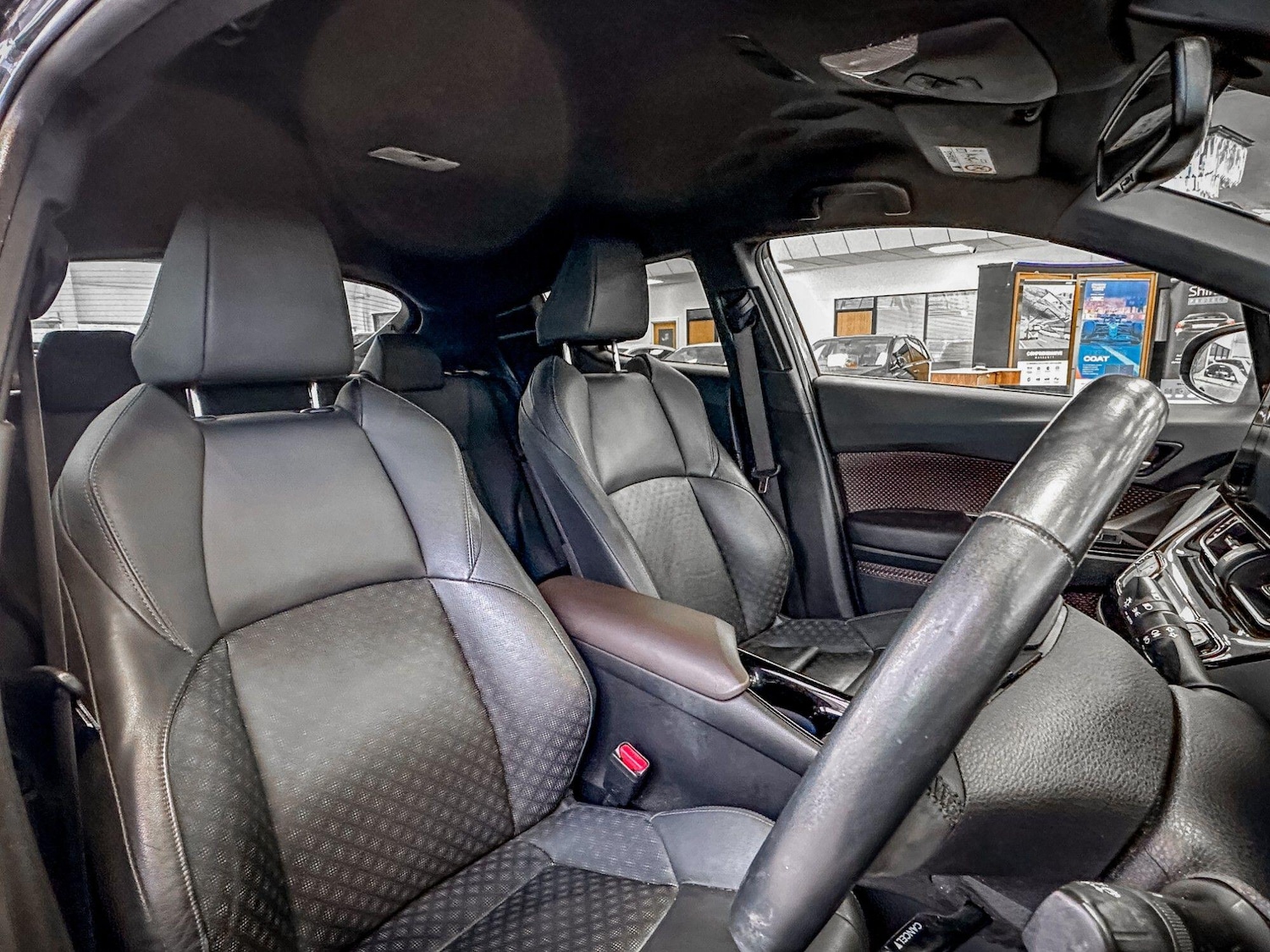 Used Toyota C-HR 2018 for sale - 77658092: Photo 4