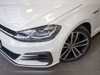 Used Volkswagen Golf 2018 for sale - 79708528: Photo