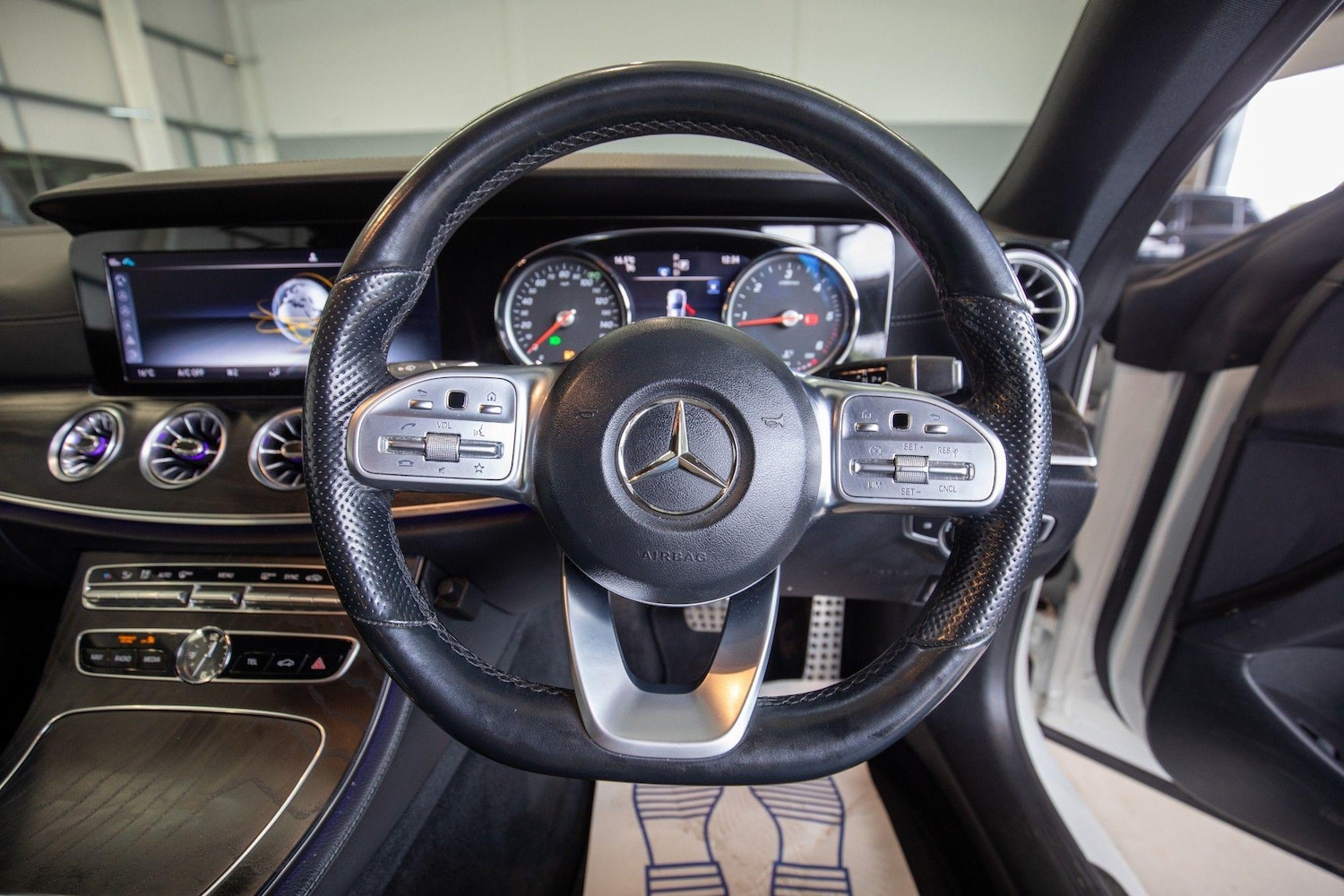 Used Mercedes-Benz E Class 2018 for sale - 76839897: Photo 18