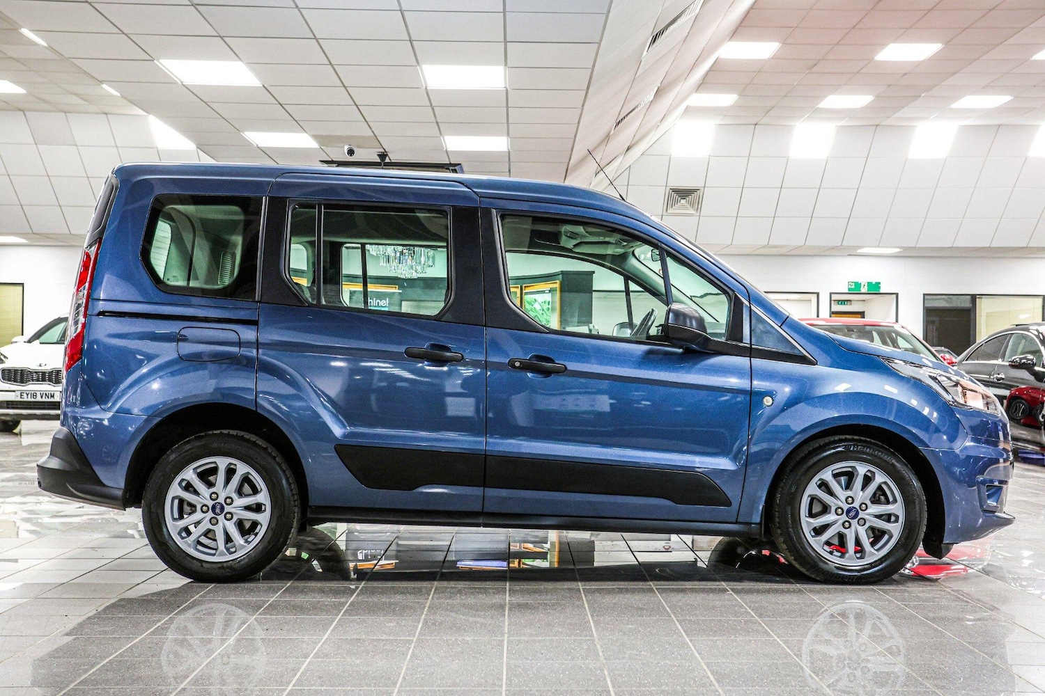 Used Ford Tourneo Connect 2020 for sale - 76839548: Photo 4