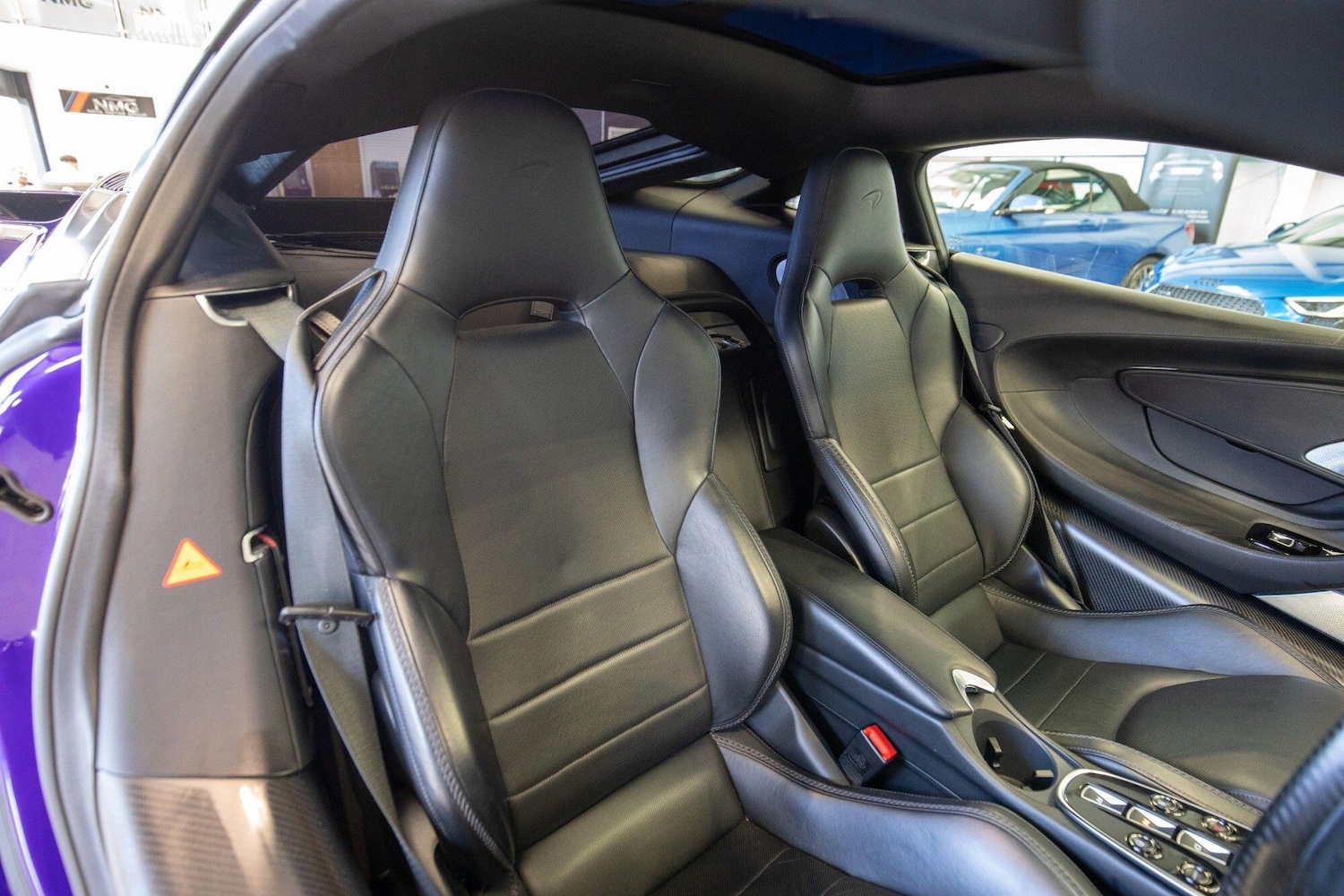 Used McLaren GT 2020 for sale - 76839815: Photo 2