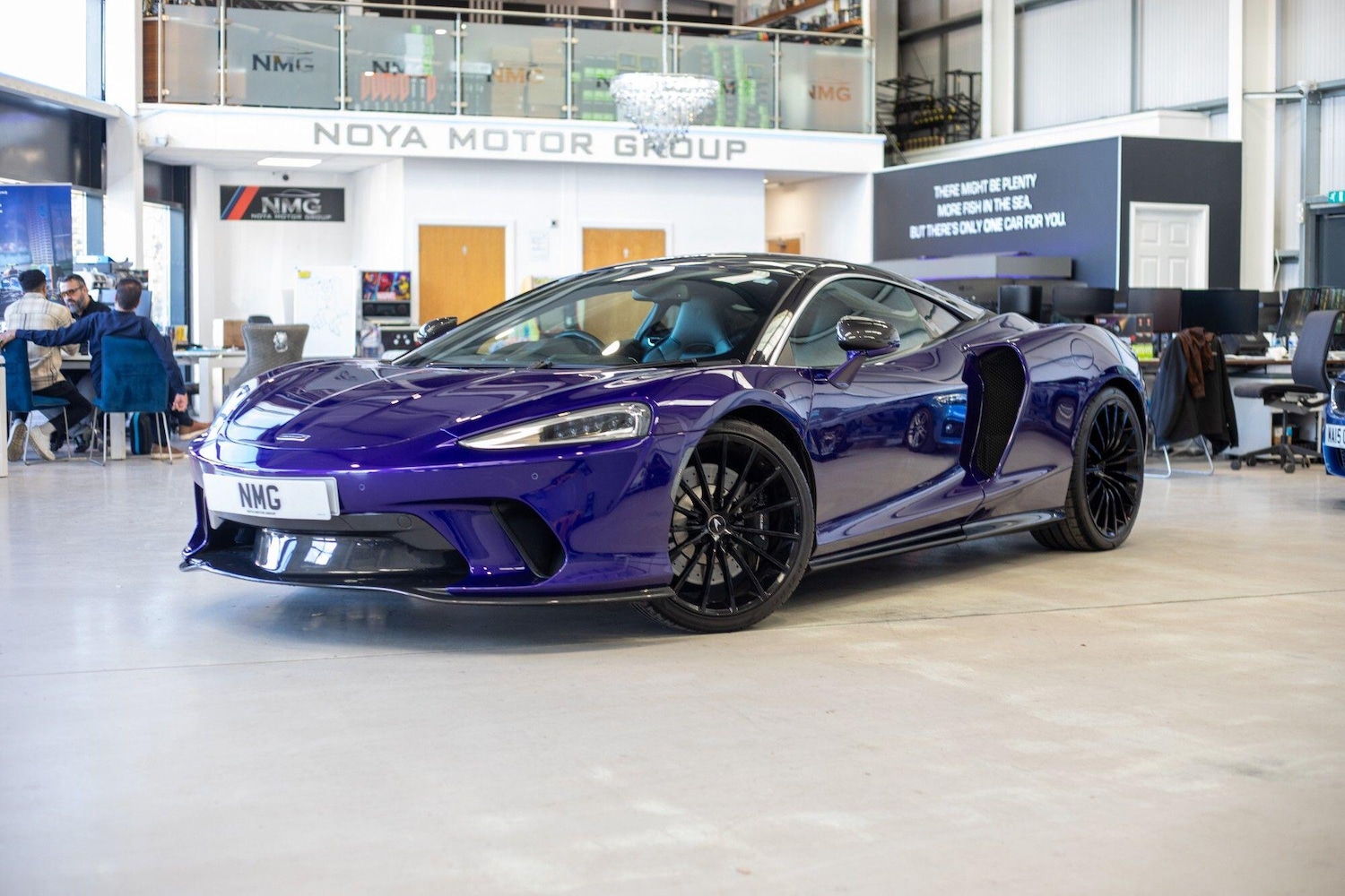 Used McLaren GT 2020 for sale - 76839815: Photo 5