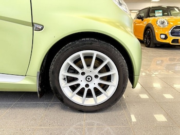 Used smart fortwo 2011 for sale - 78350249: Photo