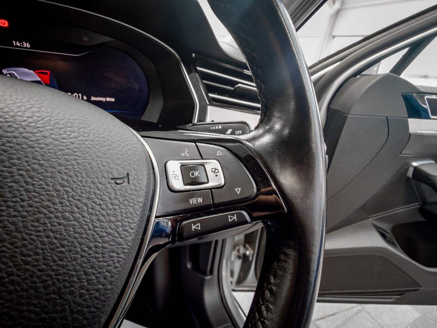 Used Volkswagen Passat for sale - 77658812: Photo 17