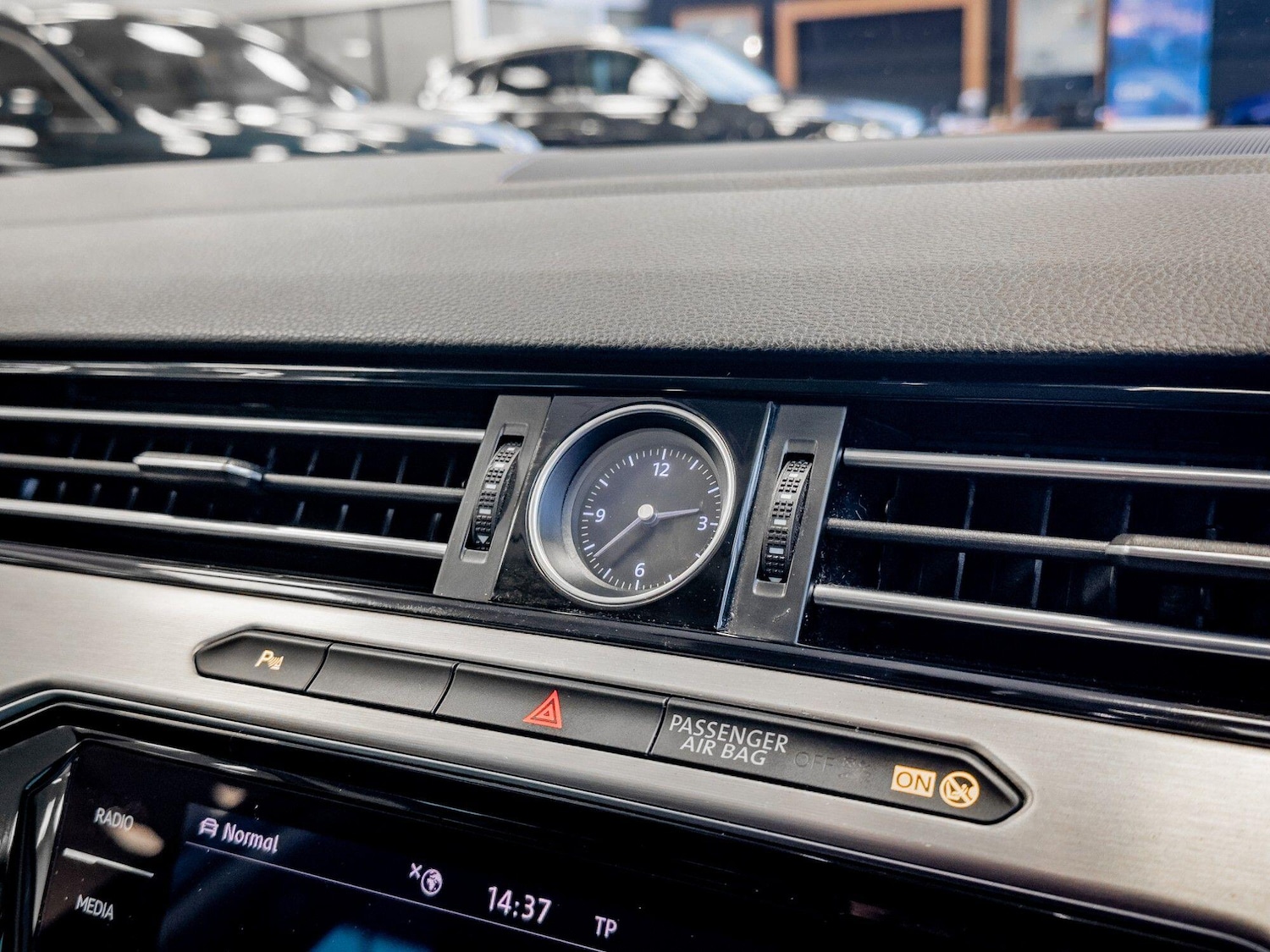 Used Volkswagen Passat for sale - 77658812: Photo 27