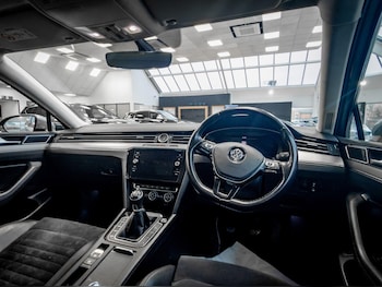 Used Volkswagen Passat 2019 for sale - 77658812: Photo