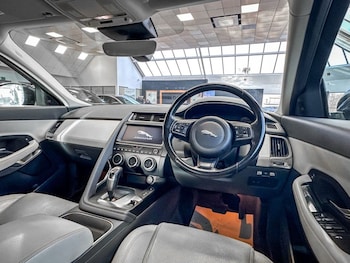 Used Jaguar E-Pace 2020 for sale - 78749337: Photo