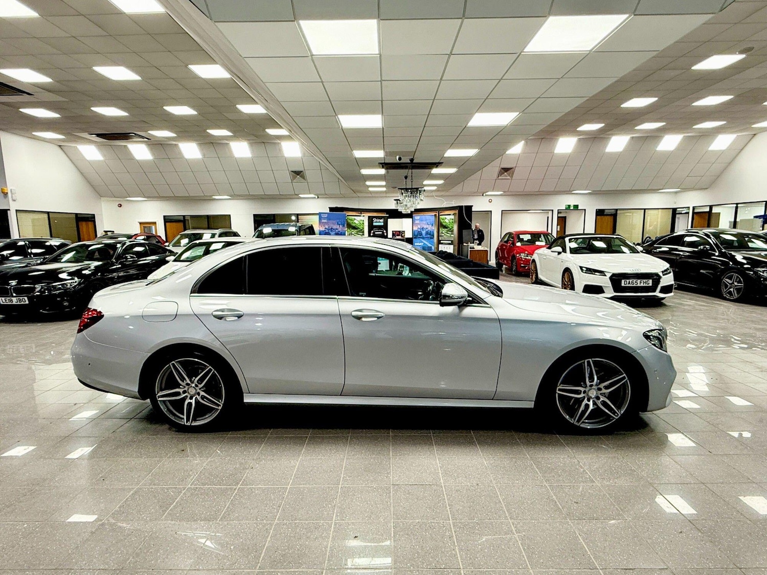 Used Nissan Navara 2017 for sale - 76839957: Photo 2