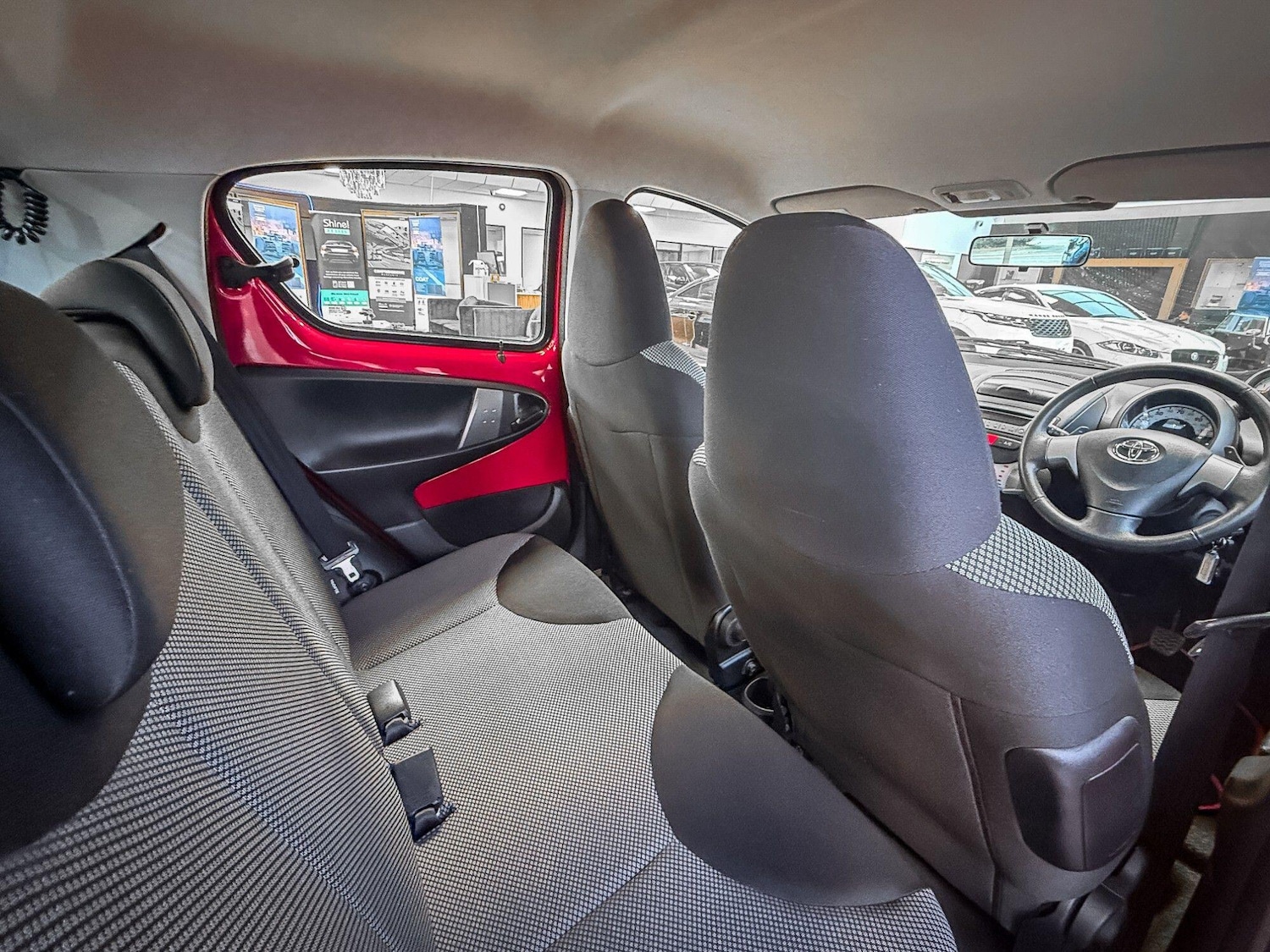 Used Toyota AYGO 2014 for sale - 77783959: Photo 13