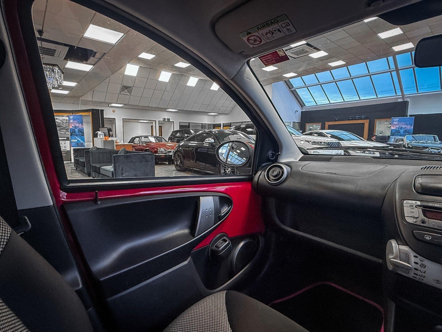 Used Toyota AYGO 2014 for sale - 77783959: Photo 19