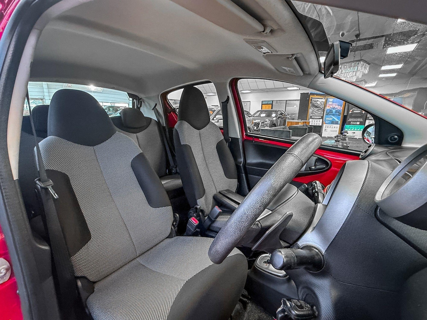 Used Toyota AYGO 2014 for sale - 77783959: Photo 4