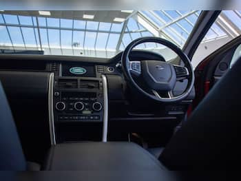 Used Land Rover Discovery Sport 2016 for sale - 79708556: Photo