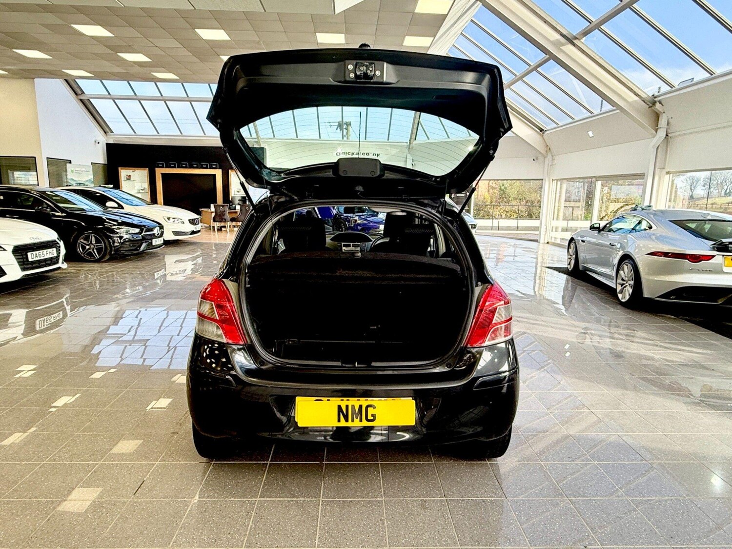 Used Toyota Yaris for sale - 77658517: Photo 10