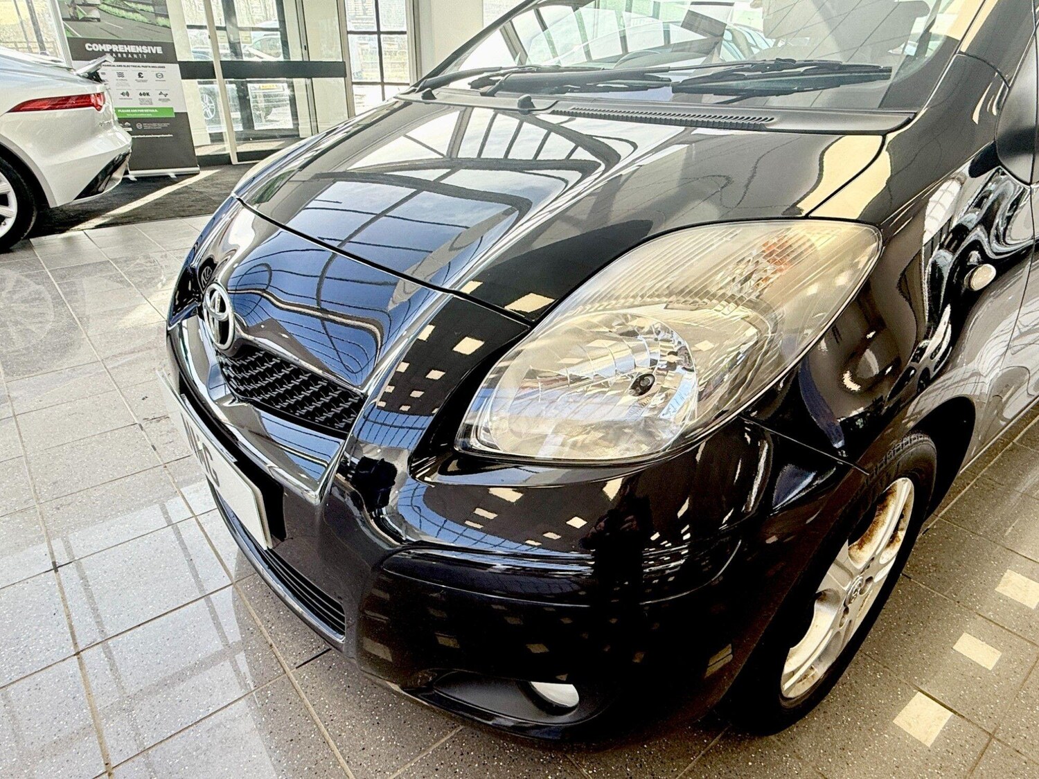 Used Toyota Yaris for sale - 77658517: Photo 8