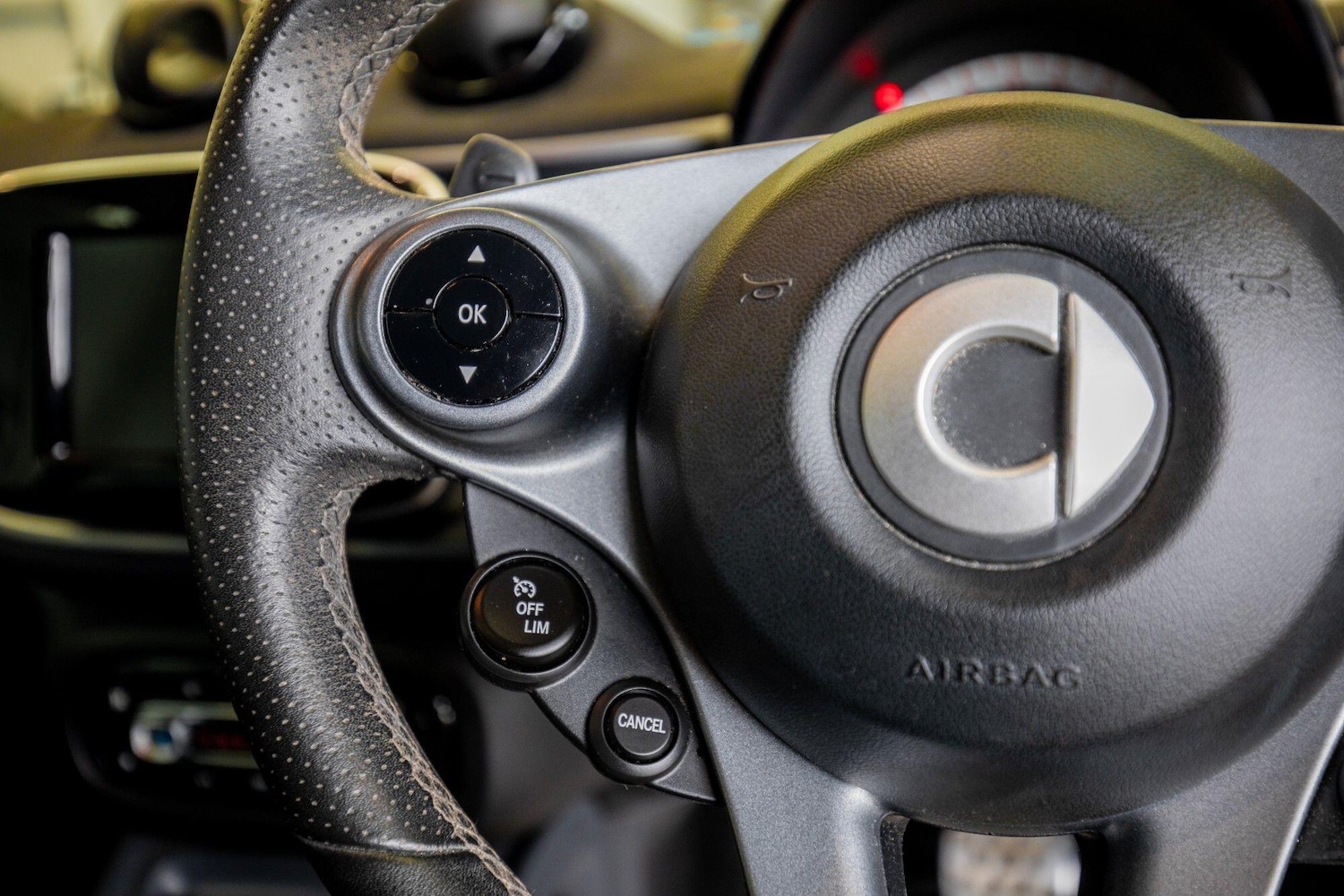 Used smart fortwo 2017 for sale - 76839805: Photo 19