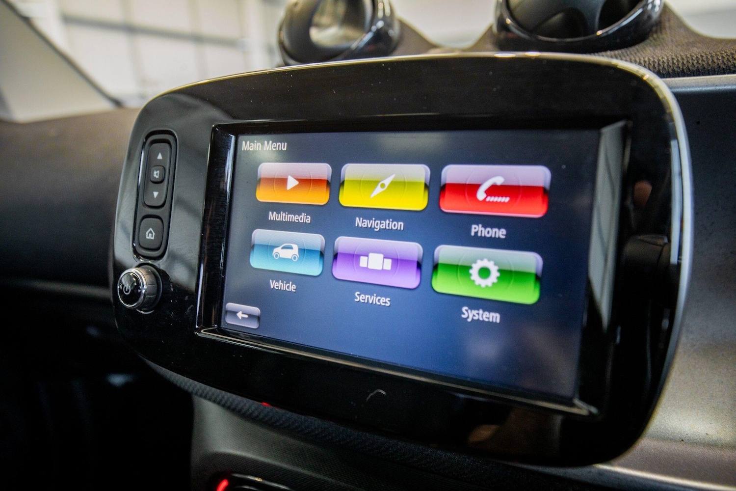 Used smart fortwo 2017 for sale - 76839805: Photo 24