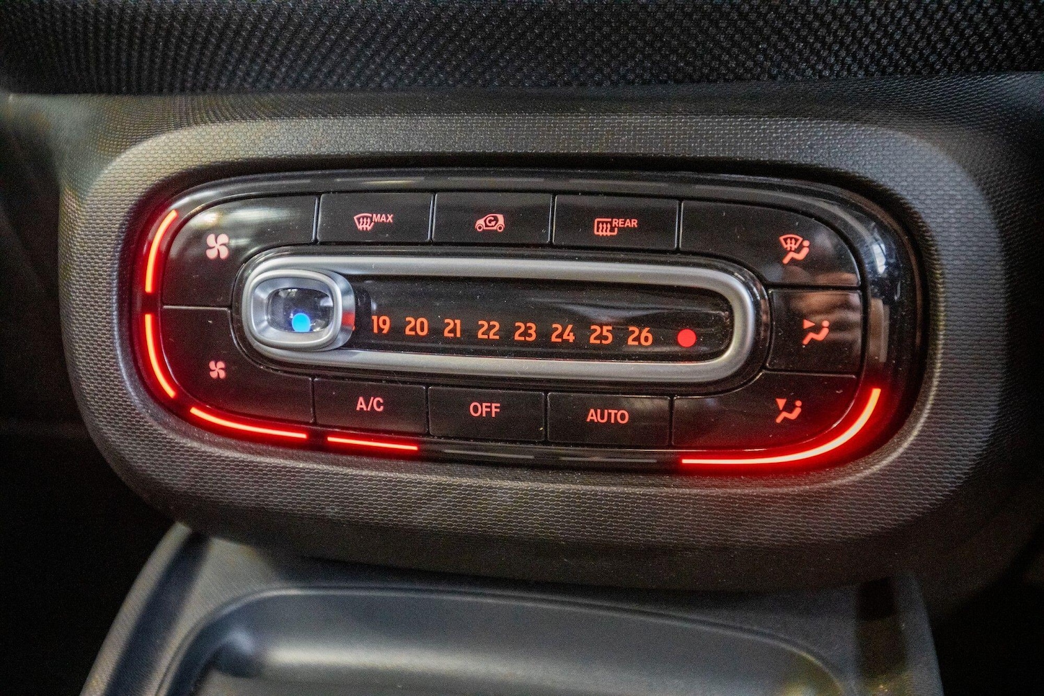 Used smart fortwo 2017 for sale - 76839805: Photo 25