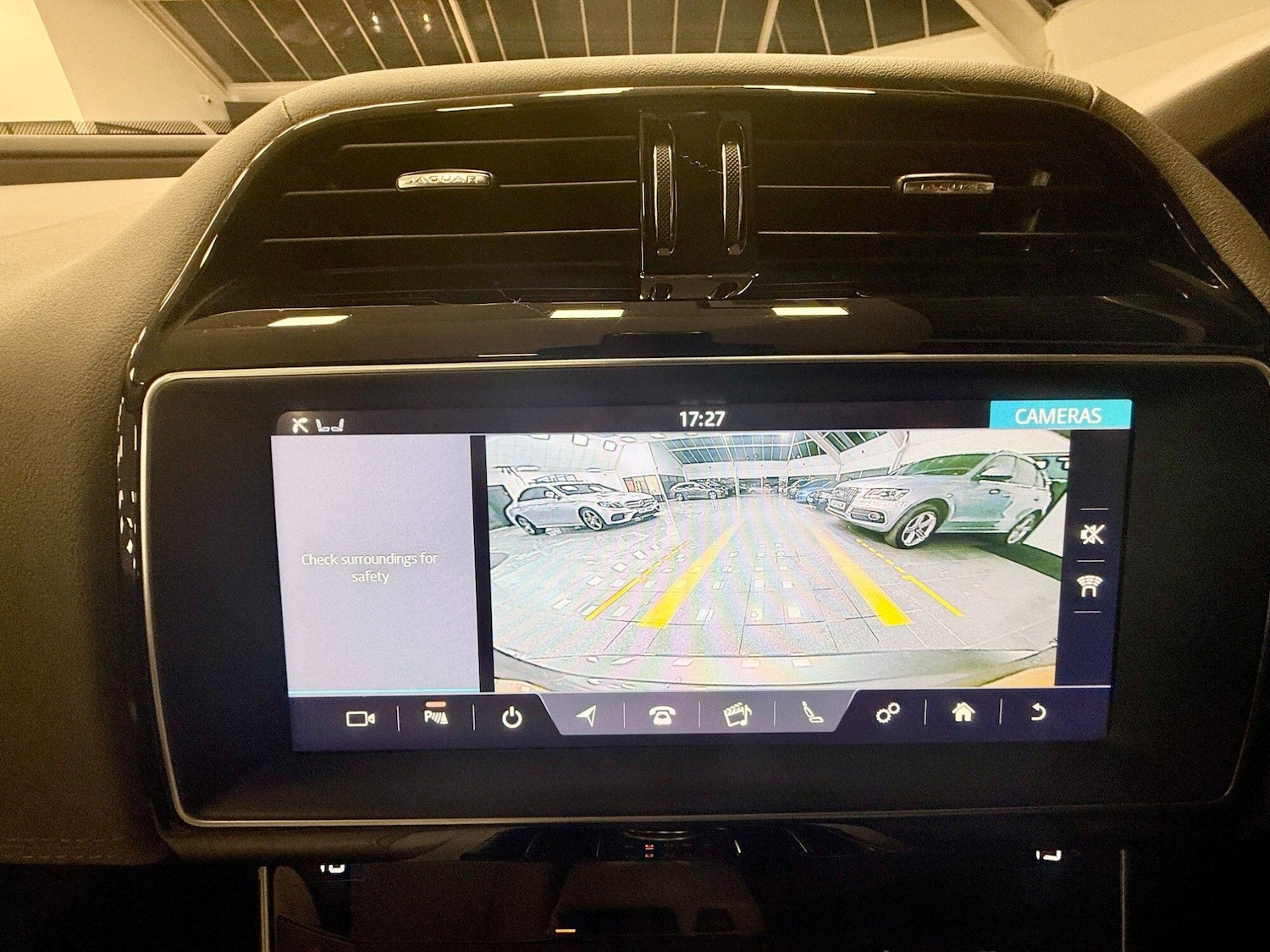 Used Jaguar XE 2018 for sale - 77658472: Photo 26