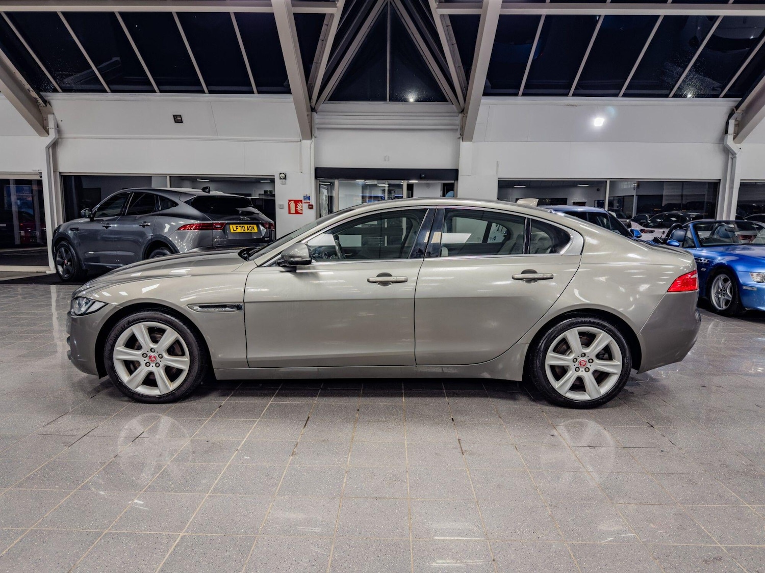 Used Jaguar XE 2018 for sale - 77658472: Photo 27