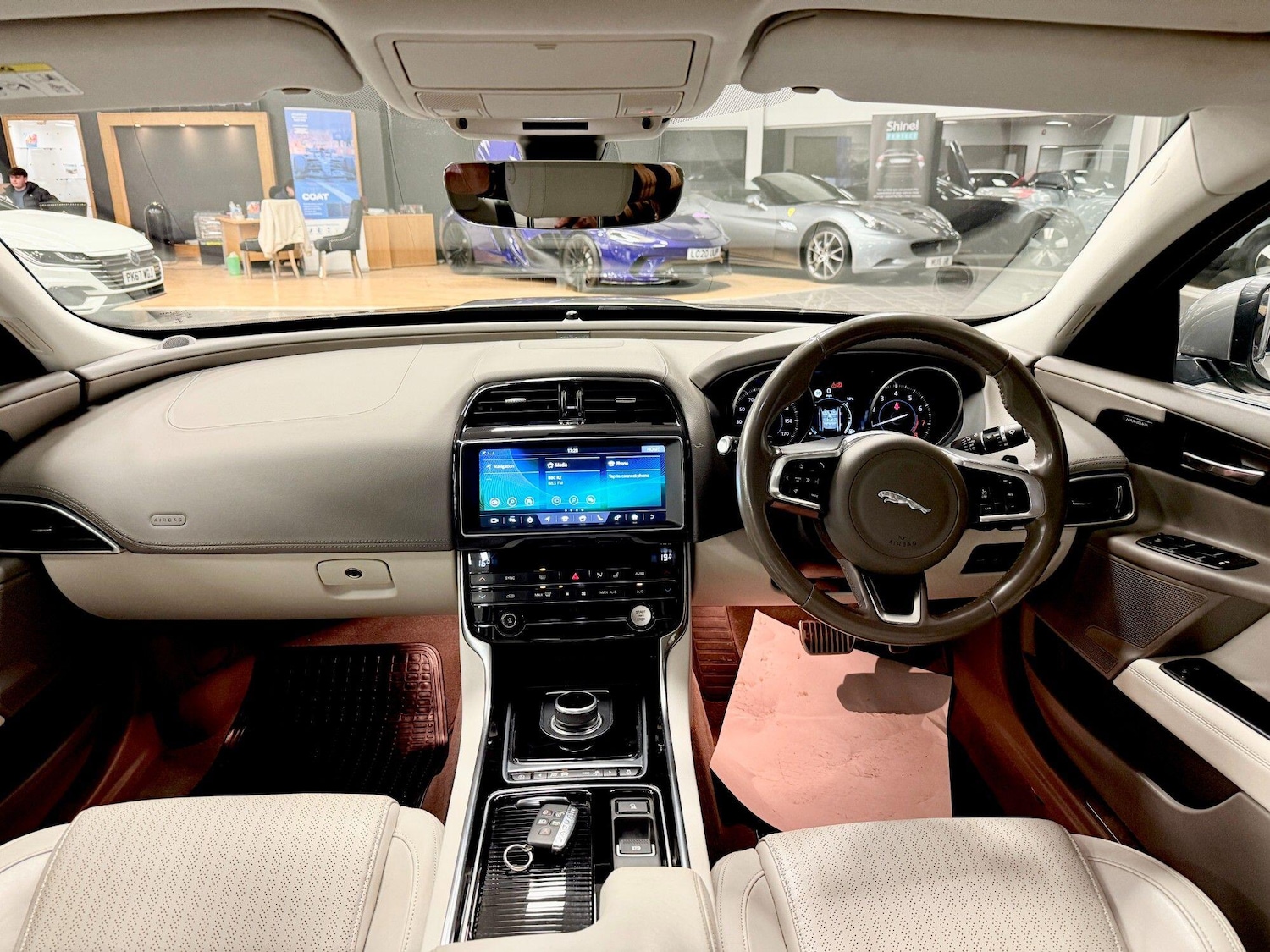 Used Jaguar XE 2018 for sale - 77658472: Photo 3