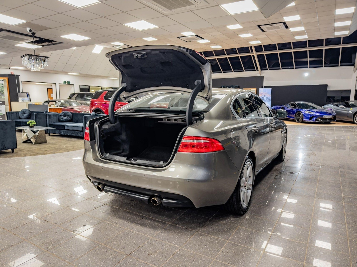 Used Jaguar XE 2018 for sale - 77658472: Photo 34