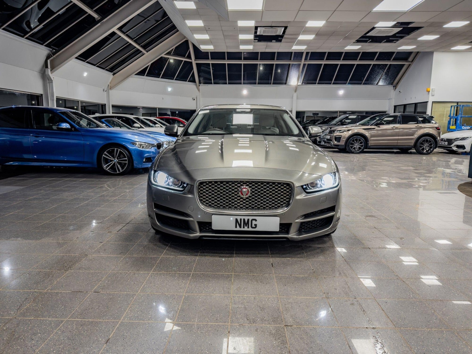 Used Jaguar XE 2018 for sale - 77658472: Photo 7