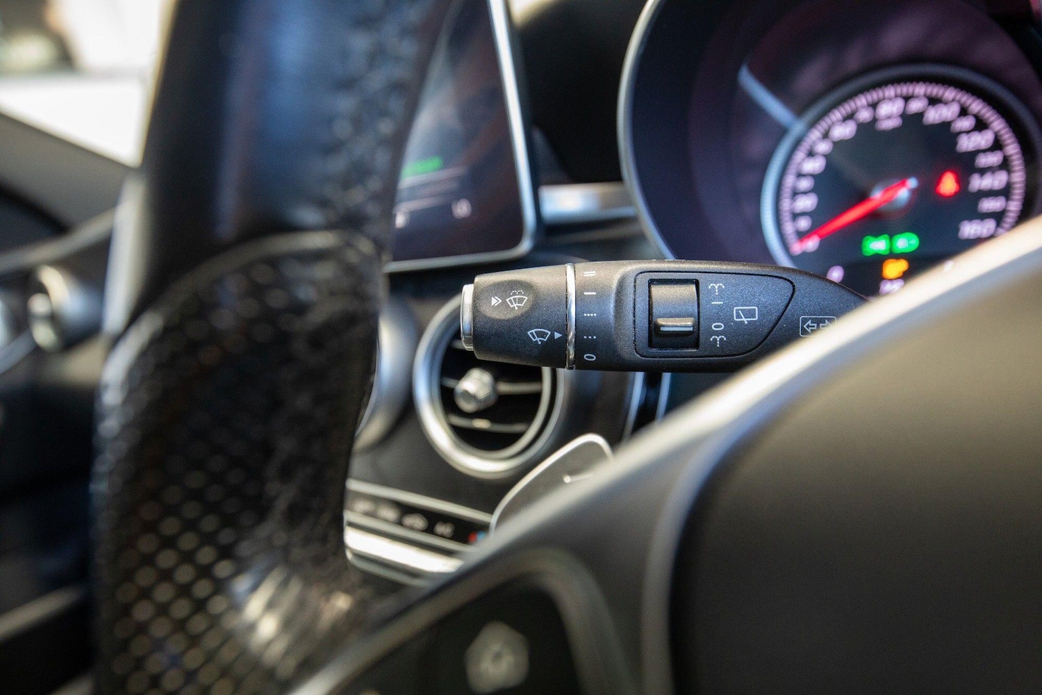 Used Mercedes-Benz C Class 2017 for sale - 76839526: Photo 31