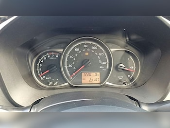 Used Toyota Yaris 2017 for sale - 78372939: Photo