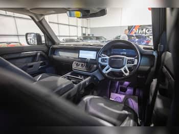 Used Land Rover Defender 2022 for sale - 79690655: Photo