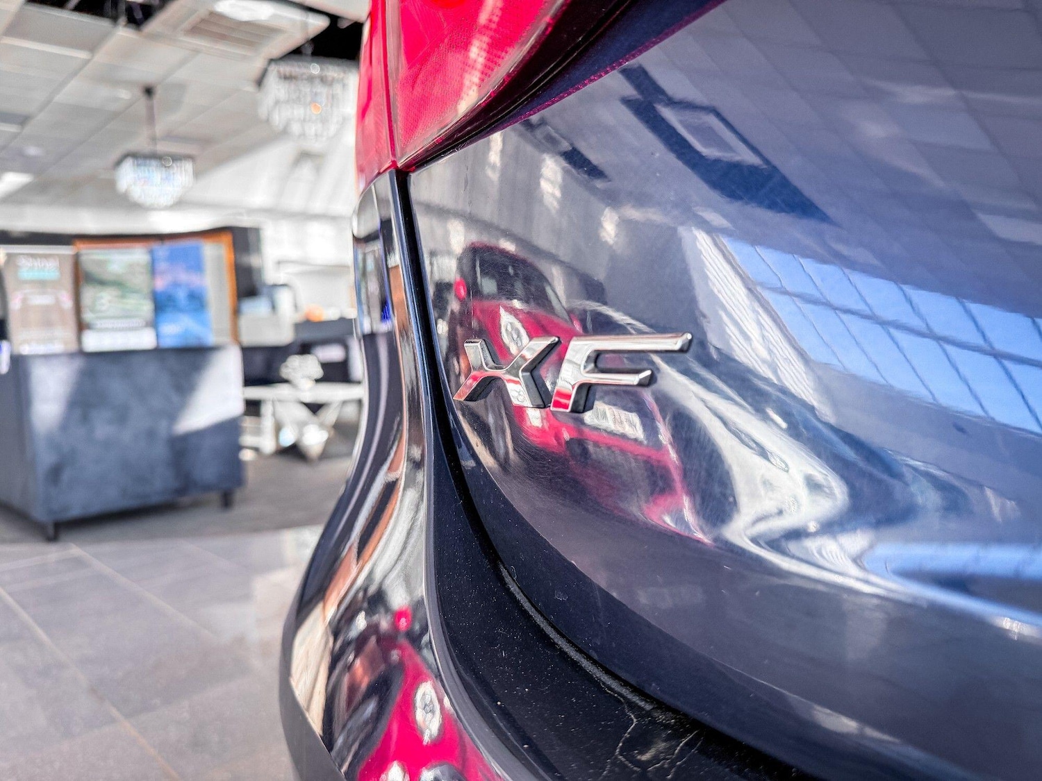 Used Jaguar XF 2017 for sale - 77838965: Photo 10