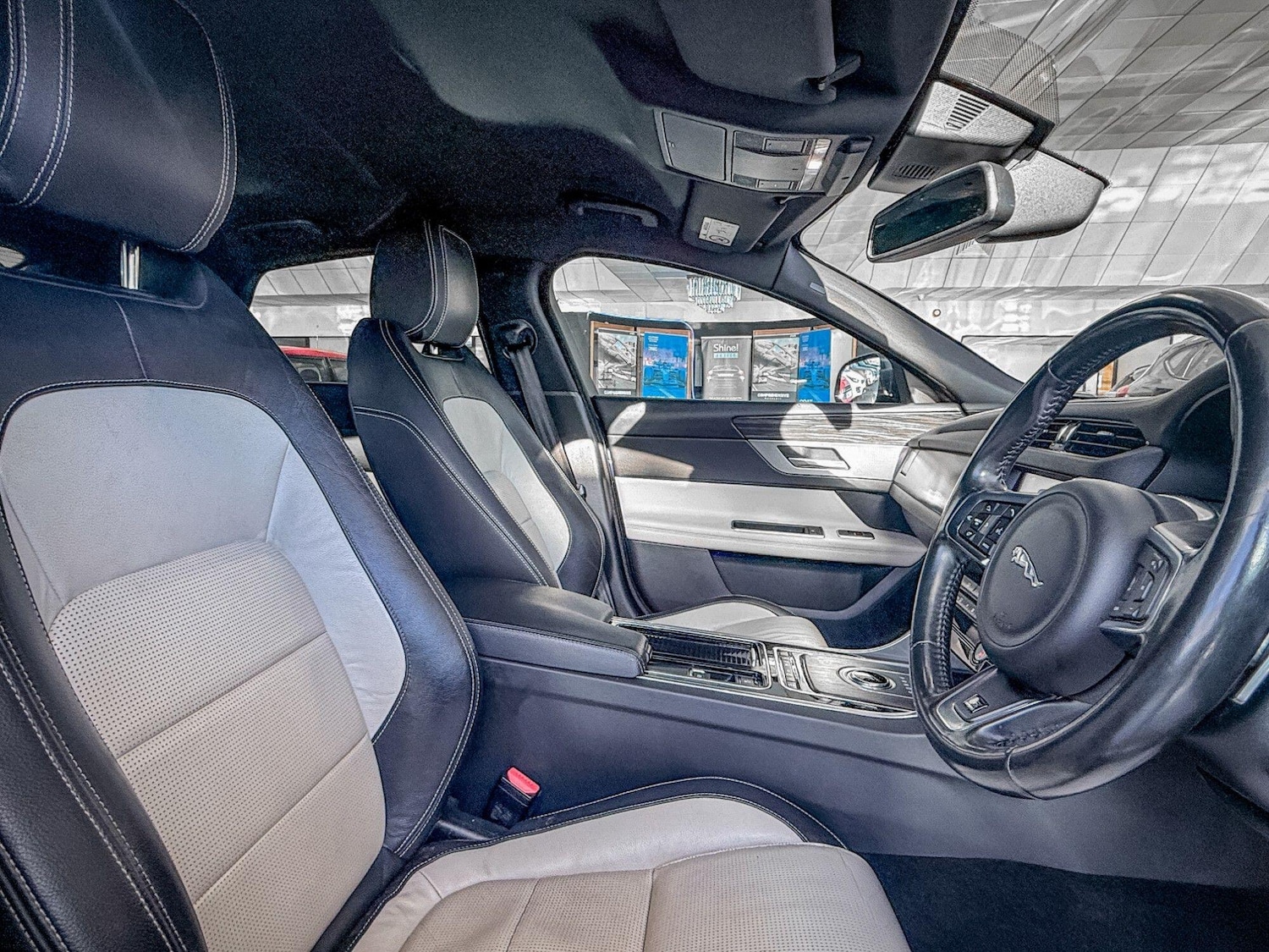 Used Jaguar XF 2017 for sale - 77838965: Photo 14