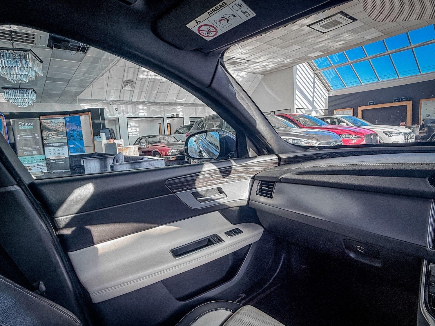 Used Jaguar XF 2017 for sale - 77838965: Photo 27