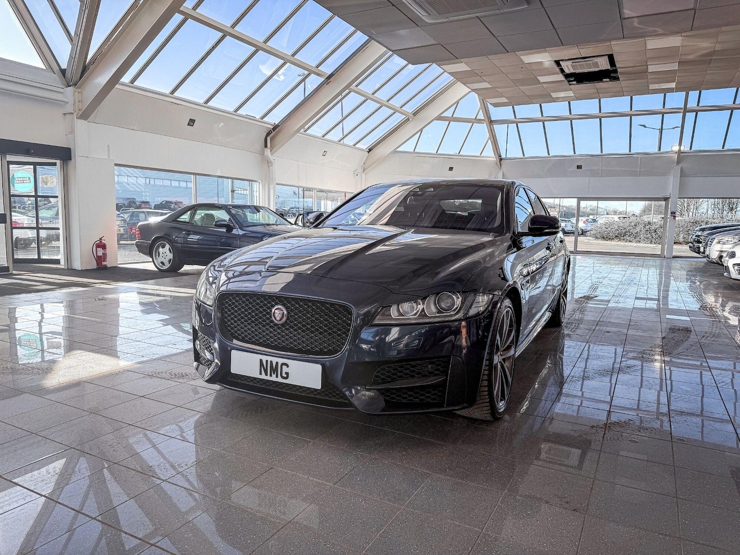 Used Jaguar XF 2017 for sale - 77838965: Photo 8