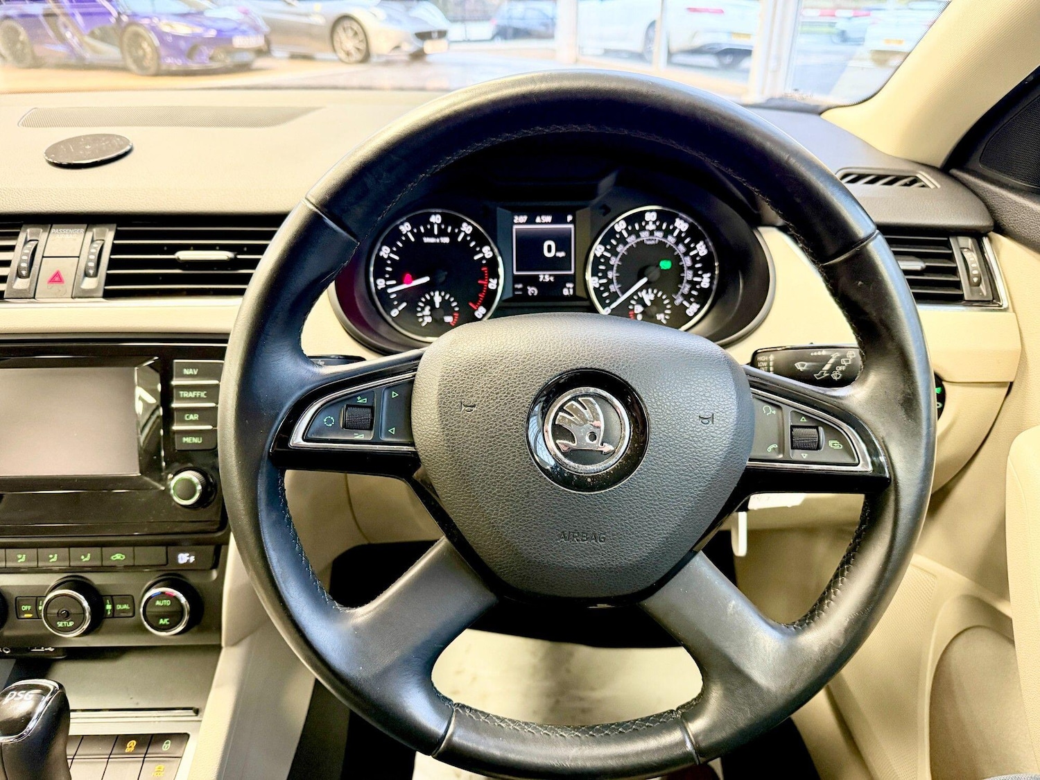 Used Skoda Octavia 2014 for sale - 77658436: Photo 2