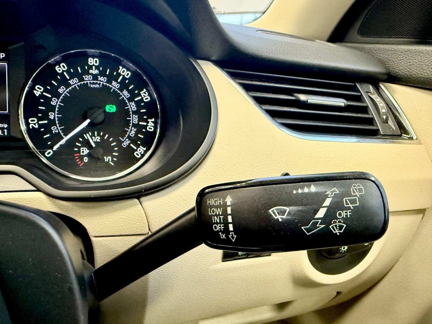 Used Skoda Octavia 2014 for sale - 77658436: Photo 6